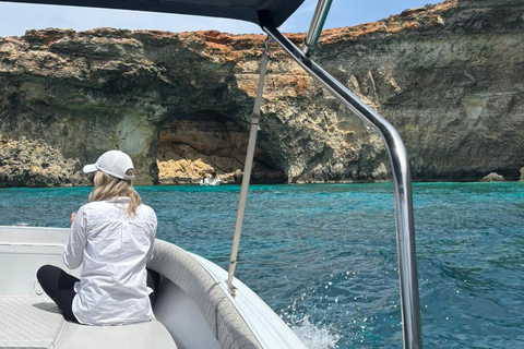 Comino: Blue & Crystal Lagoon Private Boat with Snorkeling