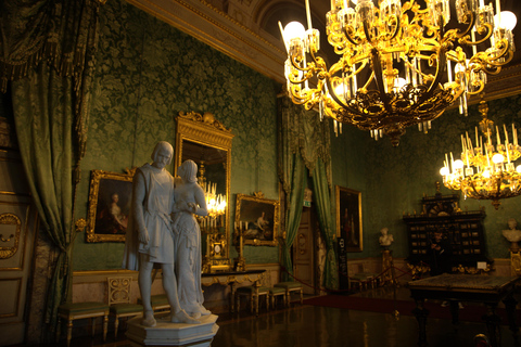 Florence: Discover Palazzo Pitti with Timed Entry & Audio