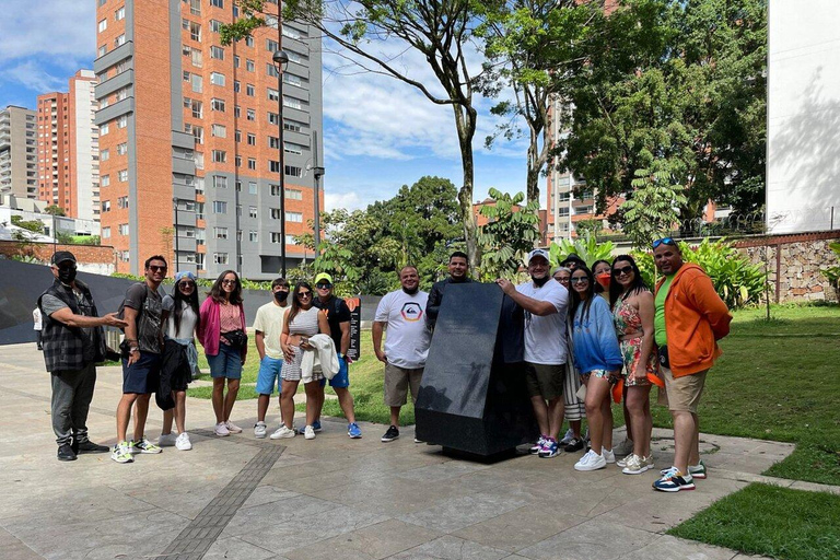 Private Pablo Escobar Tour - Dark days and the new Medellin