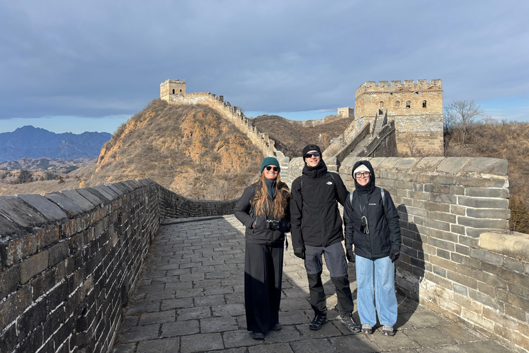 Beijing: Jinshanling Great Wall Private Tour with Lunch Bus to Jinshanling Great wall Hiking tour from Beijing
