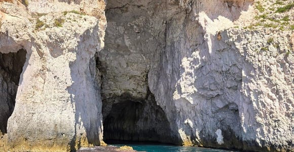 Syracuse: Boat Tour and Panoramic Rickshaw Tour of Ortygia Island