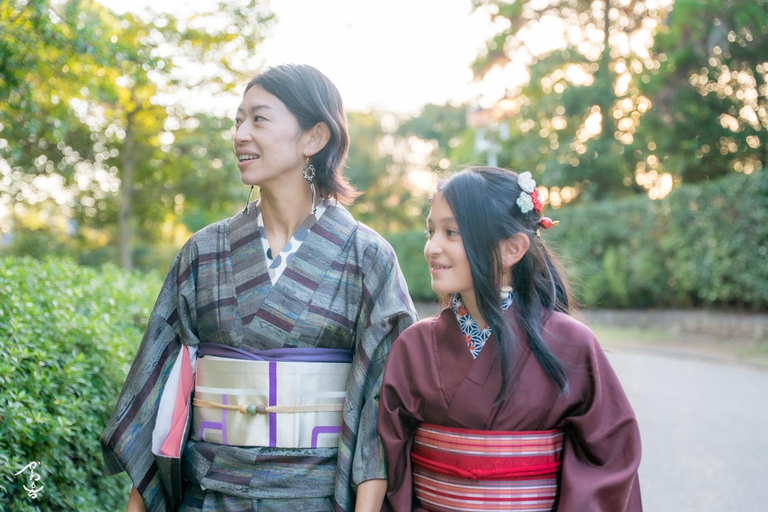 Kanazawa: Private Photoshoot with Professional Photographer Photoshooting