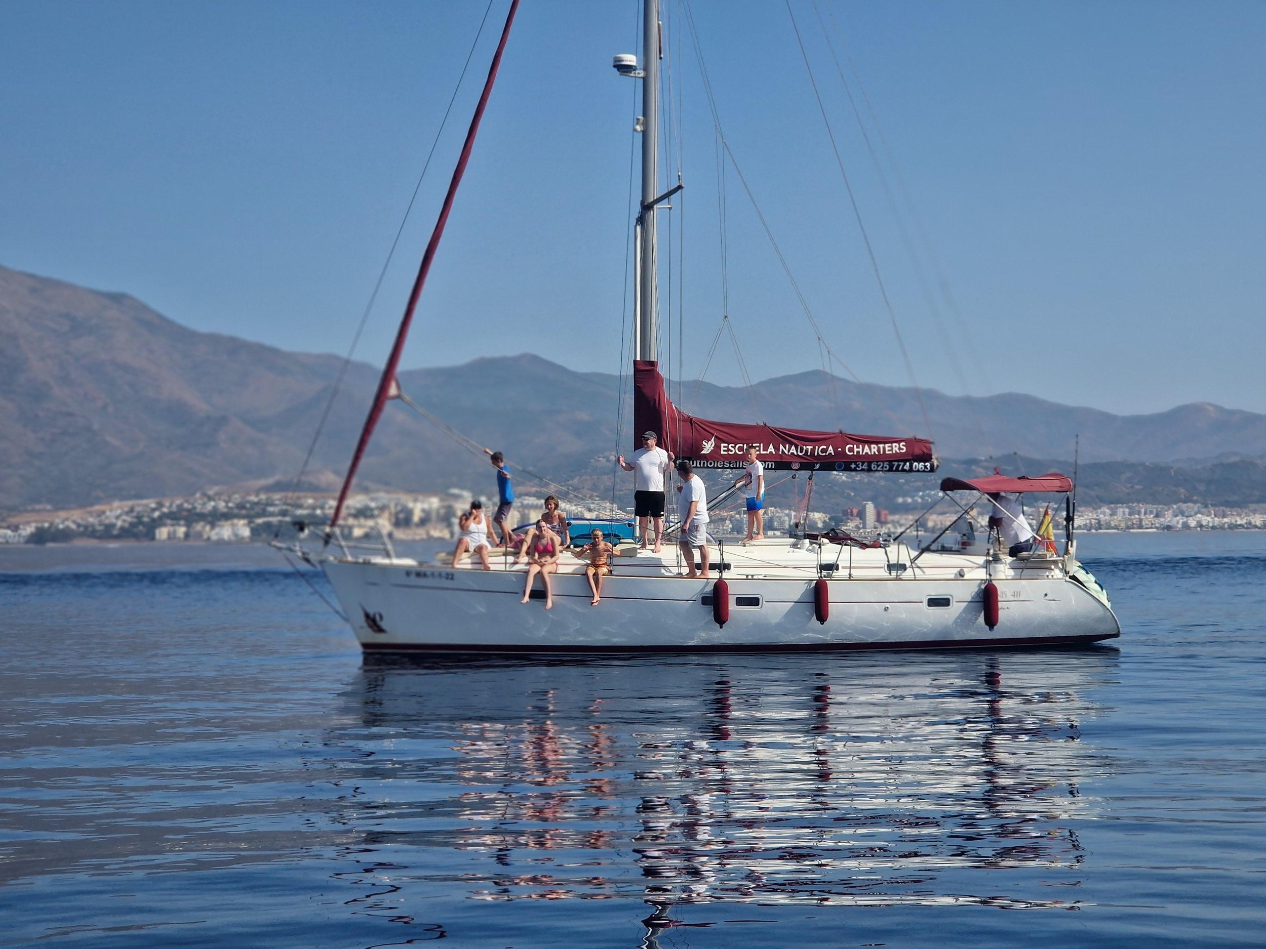 Estepona: Private Segelcharter mit Kapitän