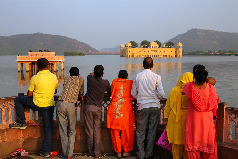 Super Jaipur Tour From Delhi in a Private Car- All Inclusive