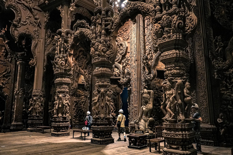 Bangkok & Pattaya Pickup: Evening Sanctuary & Alcazar Show Standard option with Bangkok hotel pickup