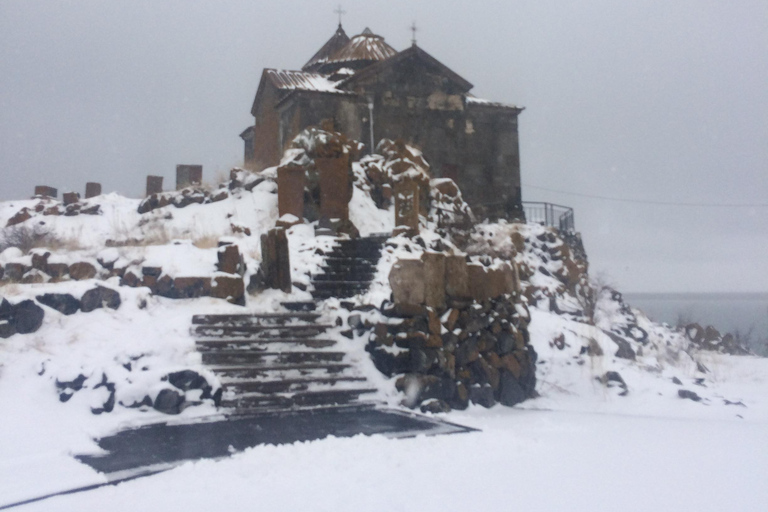 Yerevan: Silk Road Jeep Tour with Lake Sevan & Noravank