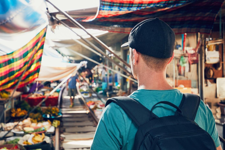 From Bangkok: Amphawa Floating Market & Maeklong Tour