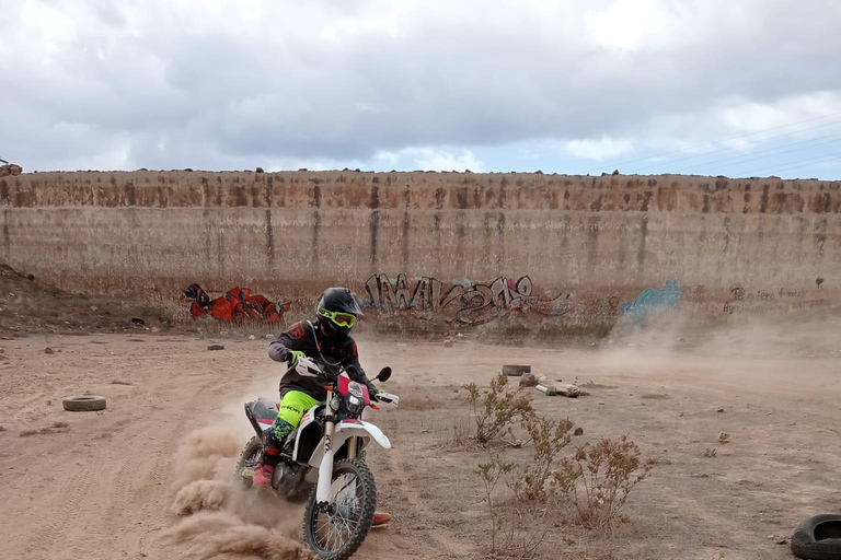 Tenerife: Rit door de bergen en over onverharde wegen met een enduromotorTenerife: Rit door de bergen en over onverharde wegen met een enduroscooter