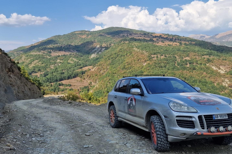 地拉那：博维拉湖保时捷卡宴越野之旅