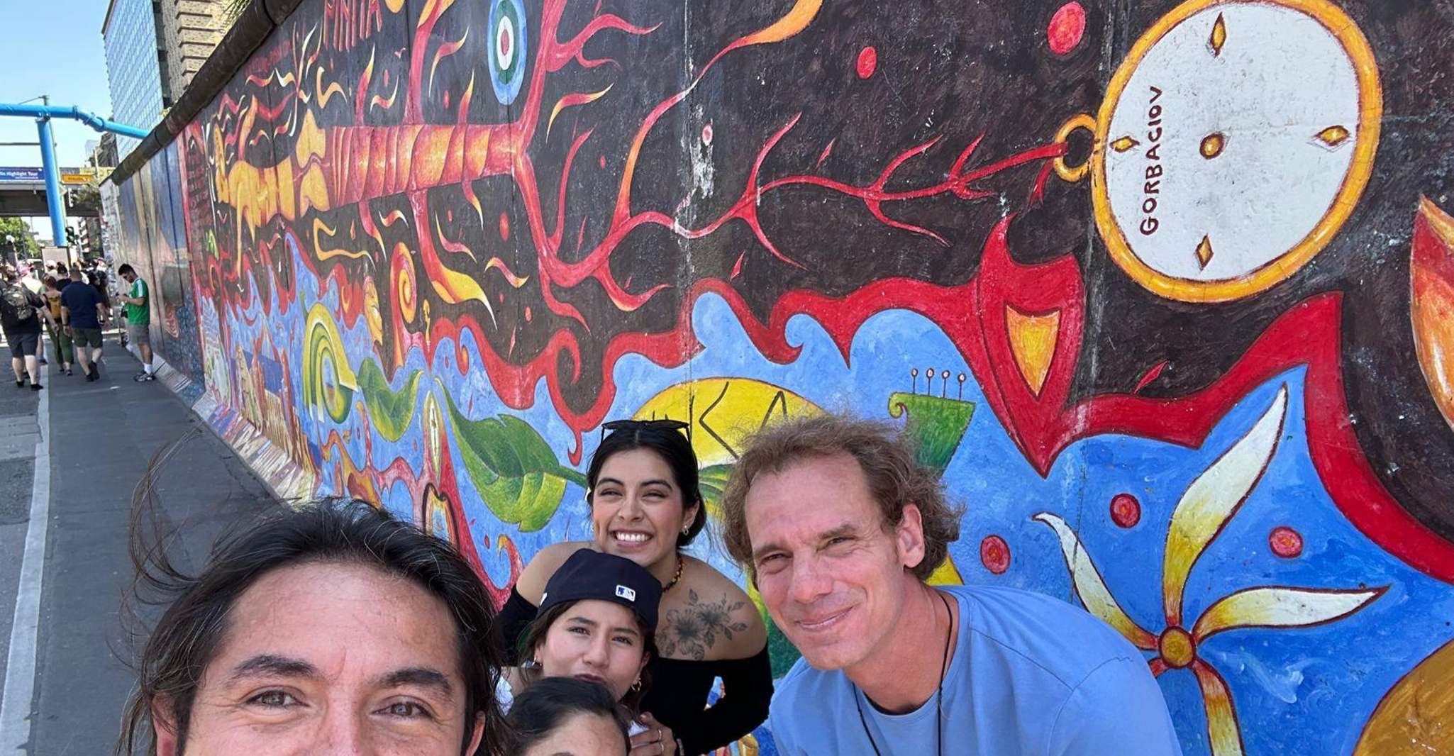 Berlin: Berlin Wall & East Side Gallery Walking Tour