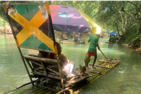 Montego Bay Bamboo River Rafting, Lunch, & Foot Massage Montego Bay: Bamboo River Rafting Tour with Lunch