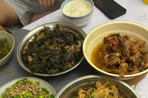 Guangzhou: Cantonese Dinner, Tea, and Philosophy Experience