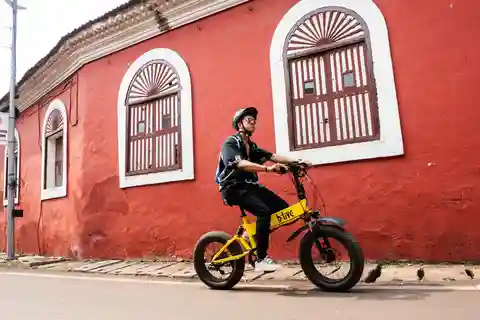 Goa: Fontainhas Tales & Trails: Viagem de Aventura em E-Bike