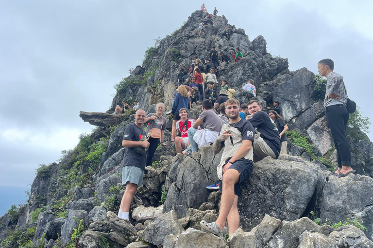 Giro di Ha Giang: Tour di 4 giorni in moto a guida autonoma - SENZA BUS