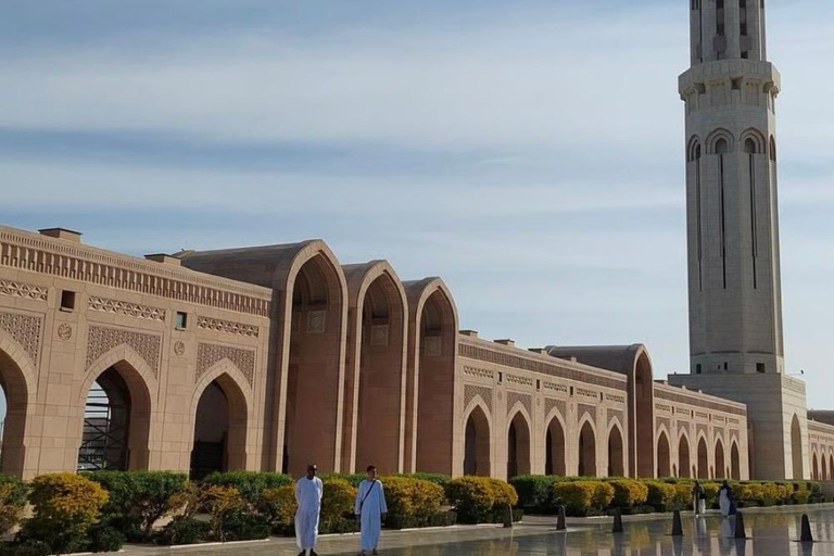 Muscat: Half-Day City Tour With Pickup & drop-off Muscat: Private City Tour - Luxury Mercedes