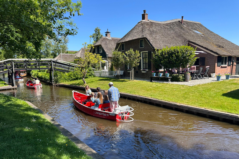 Z Amsterdamu: wycieczka 1-dniowa do Giethoorn z rejsem po kanałach i zwiedzaniem wioski