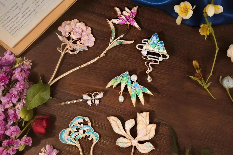 Shanghai: Shell Inlaying Jewelry Workshop with Pickup