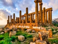 Agrigento, Valle dei templi salta la linea e la visita guidata - Housity