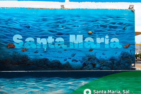 Santa Maria: Walking Tour with Local Drinks