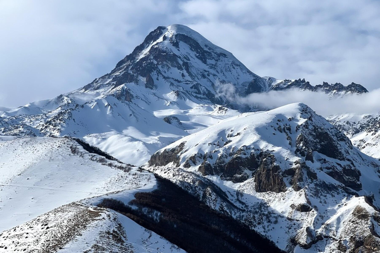 From Tbilisi: Day Trip to Kazbegi