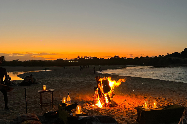 ROMANTIC BEACH BONFIRE DINNER