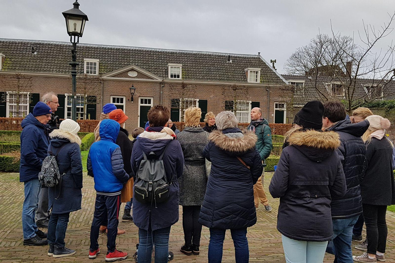 Delft: Christmas Walk with Oliebollen and Glühwein