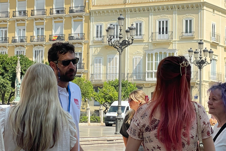 Valencia Old Town: Guided Tour in German with an Official Guide (Small Group) Valencia Old Town: Small Group City Tour in German