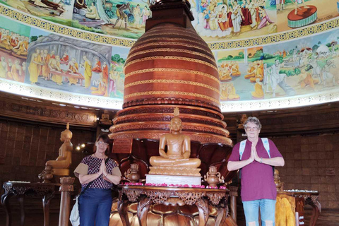 Kandy Evening City Tour & Dance Show Reservations by Tuk-Tuk Kandy evening tour