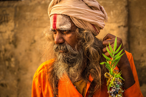 6-Daagse Exotische Gouden Driehoek Tour met Varanasi Van : DelhiRondreis (zonder accommodatie)