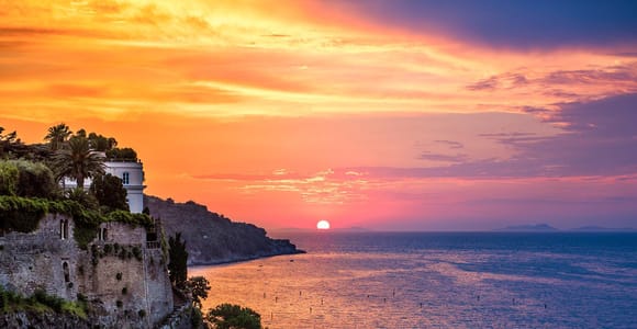 Sharing Sunset boat tour with Hotel Pickup