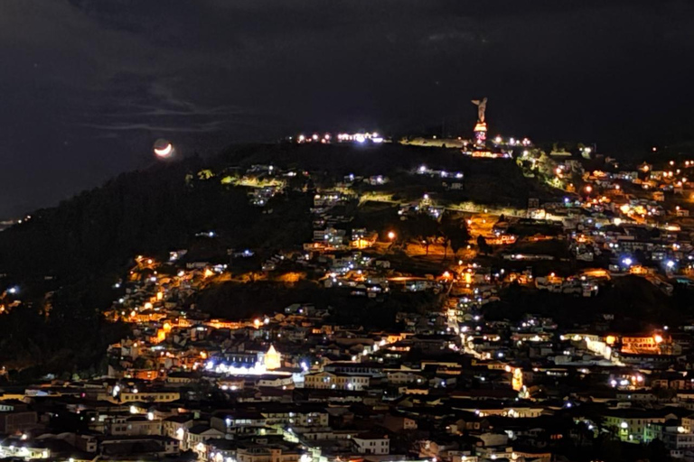 Quito: Historic Center Rooftop Bar with 2-Hour Open Bar