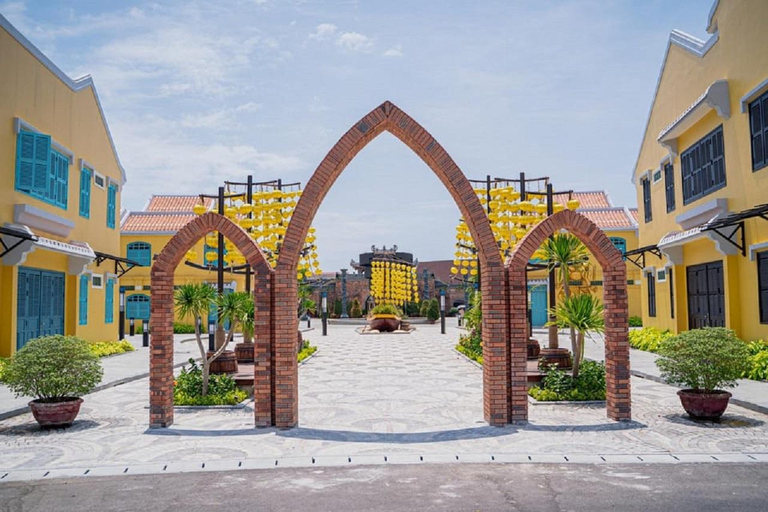 Hoi An: Impression Theme Park and Memories Show Entry Ticket High Class Ticket