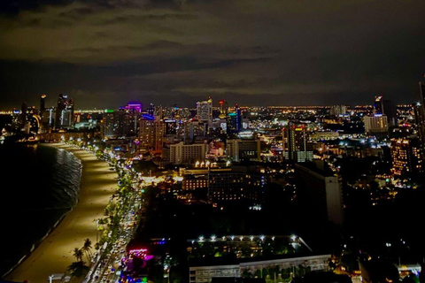 芭堤雅：夜生活之旅（含屋顶酒吧和步行街）Pattaya: Nightlife Tour with Rooftop Bar &amp; Walking Street