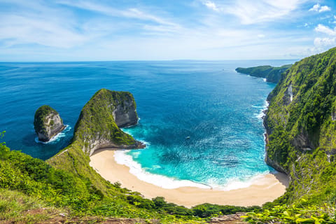 Nusa Penida: Private Car with Driver & Opt Fastboat Tickets