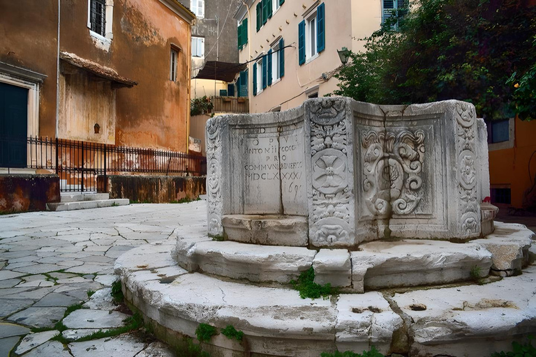 Se perdre dans les ruelles de la vieille ville de CorfouVisite à pied de la ville de Corfou : Histoire et culture