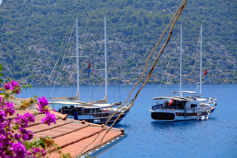 Navega por Turquía: Fethiye Kekova Fethiye Crucero en Goleta de Edad Mixta