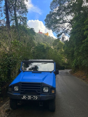 Sintra & Cascais Private Full-Day Adventure in a Classic 4x4