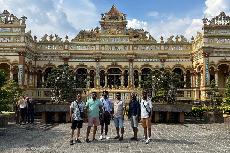 Excursão particular de um dia aos túneis de Cu Chi e ao Delta do MekongPasseio de carro