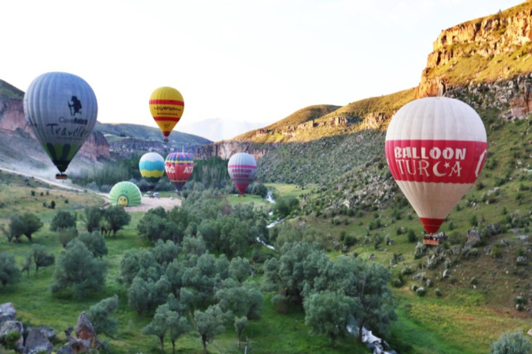 Cappadocia: Balloon Flight Göreme, Soğanlı & Ihlara Valley Cappadocia: Hot Air Balloon Flight Ihlara Valley