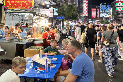 Passeio noturno em Bangcoc: Comida, templo e Tuk-Tuk