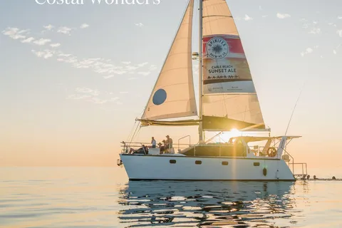 Broome: Crucero en catamarán al atardecer con canapés