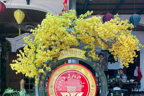 Iconic Vientiane tour &amp; Laos culture, Buddha Park, Patuxayjoin tour