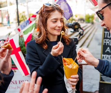 Genoa: A Traditional Full Meal Food Tour with Drinks
