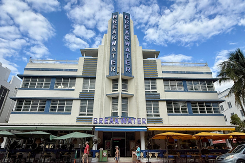 Art déco i świętowanie zachodu słońca – wycieczka piesza po Miami BeachArt déco i zachód słońca – wycieczka piesza po Miami Beach