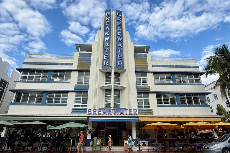 Art déco i świętowanie zachodu słońca – wycieczka piesza po Miami BeachArt déco i zachód słońca – wycieczka piesza po Miami Beach