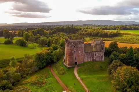 From Edinburgh: Outlander Filming Locations Private Day Tour