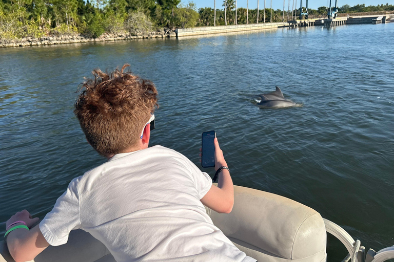 Cocoa Beach: Dolphin & Manatee Small Group Eco Boat Tour