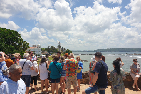 Galle Fort: Walk Through 400 Years of Sparking Stories