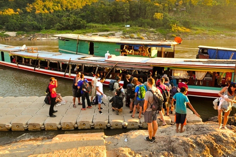 Depuis Luang Prabang : Bateau lent vers Huay Xai 2 jours, 1 nuit