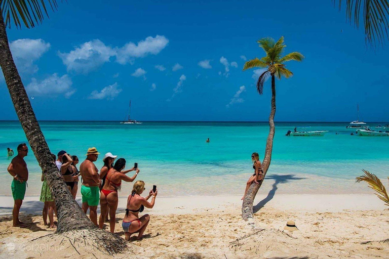 Punta Cana: Saona Island Full-Day Tour with Lunch